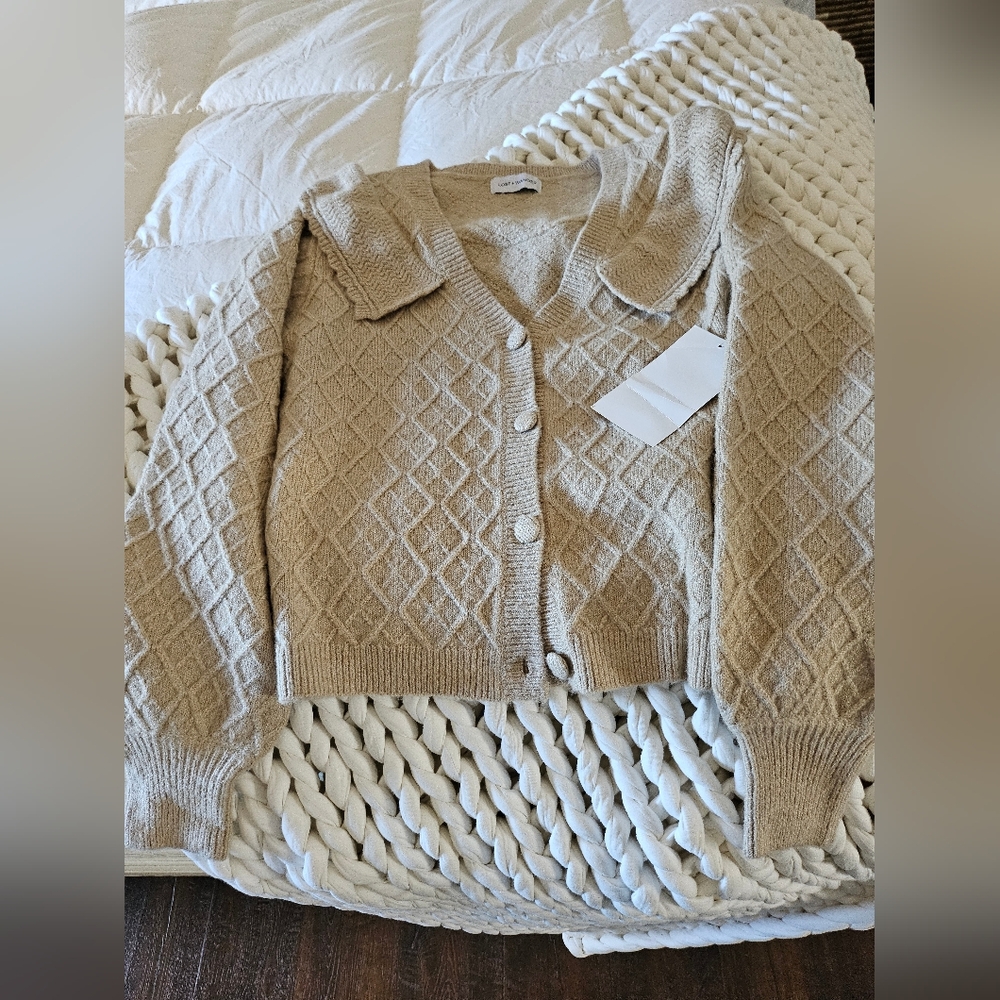 Lost + Wander Beige Sweater